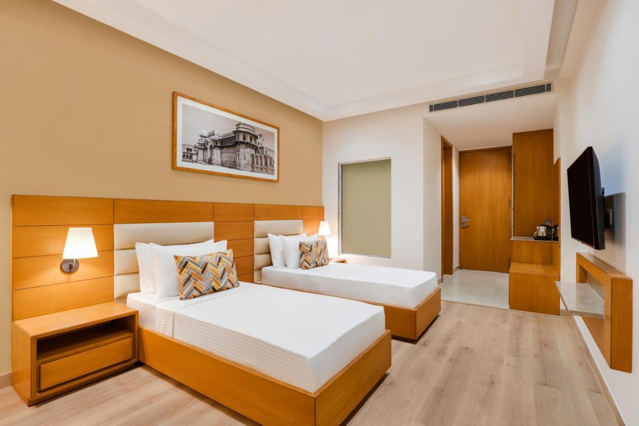 Lemon Tree Hotel Agra Shikohabad Экстерьер фото